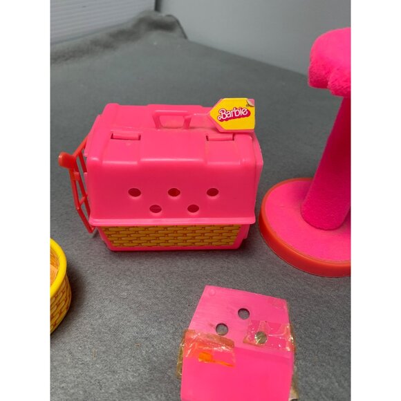 Vintage 1982 Mattel Barbie Fluff Cat Cuddly Set - Picture 8 of 12